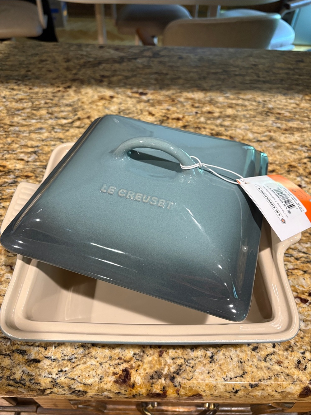 Le Creuset 23cm Square Shallow Dish with Lid, Ocean